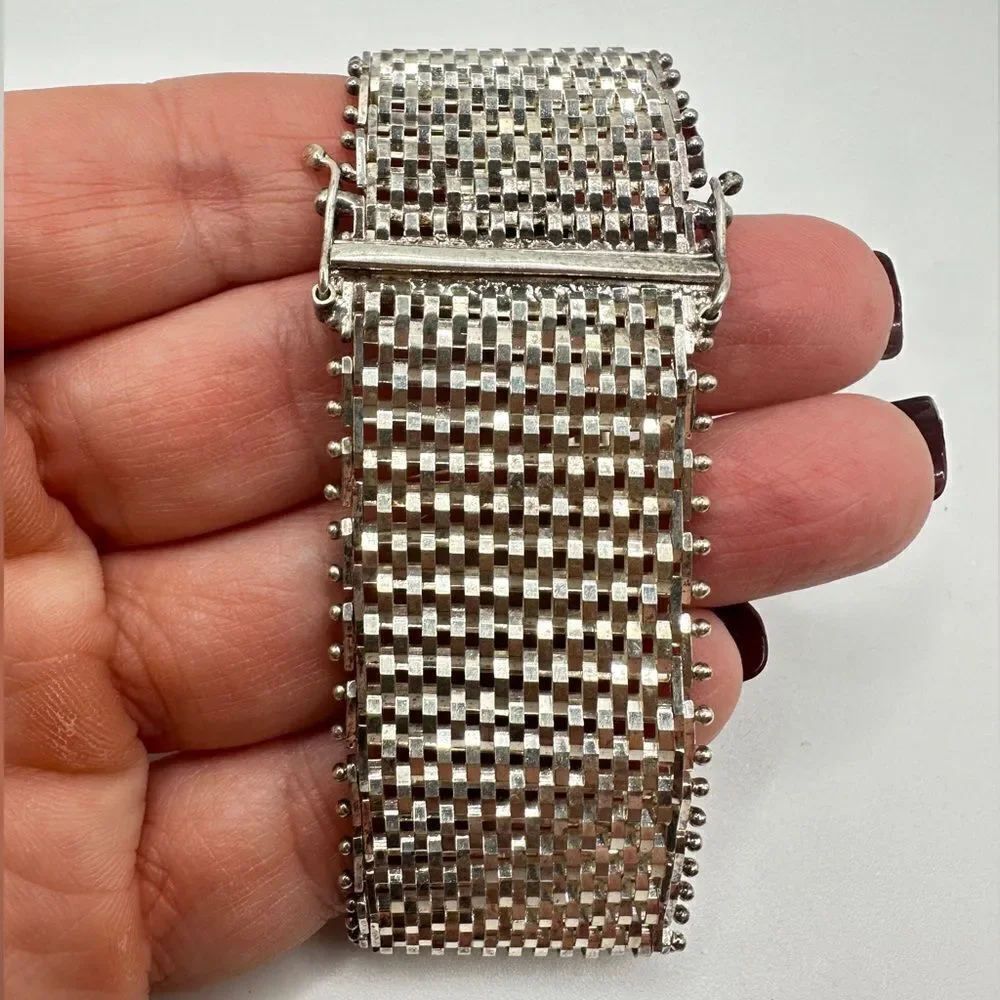 Unbelievable solid Sterling silver‎ mesh like bracelet!